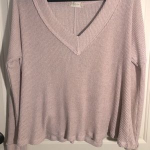 Light long sleeve sweater top
